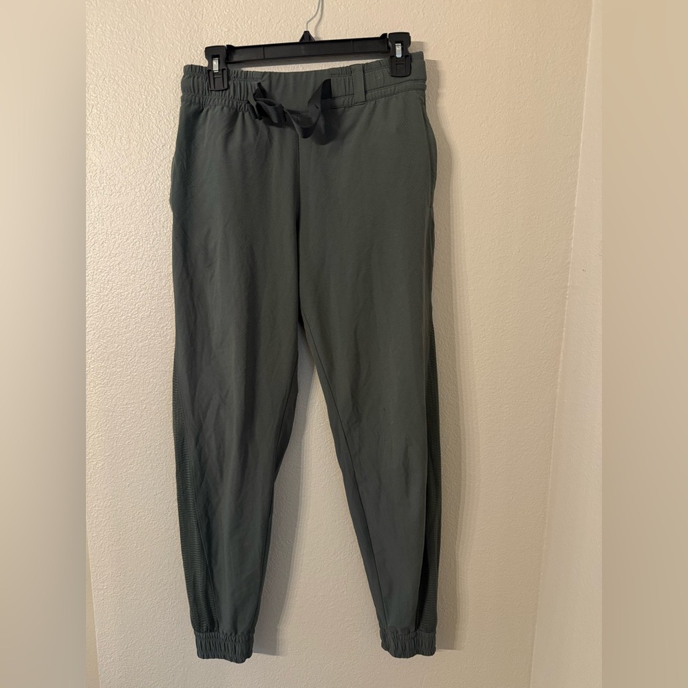 Athleta Quest Jogger